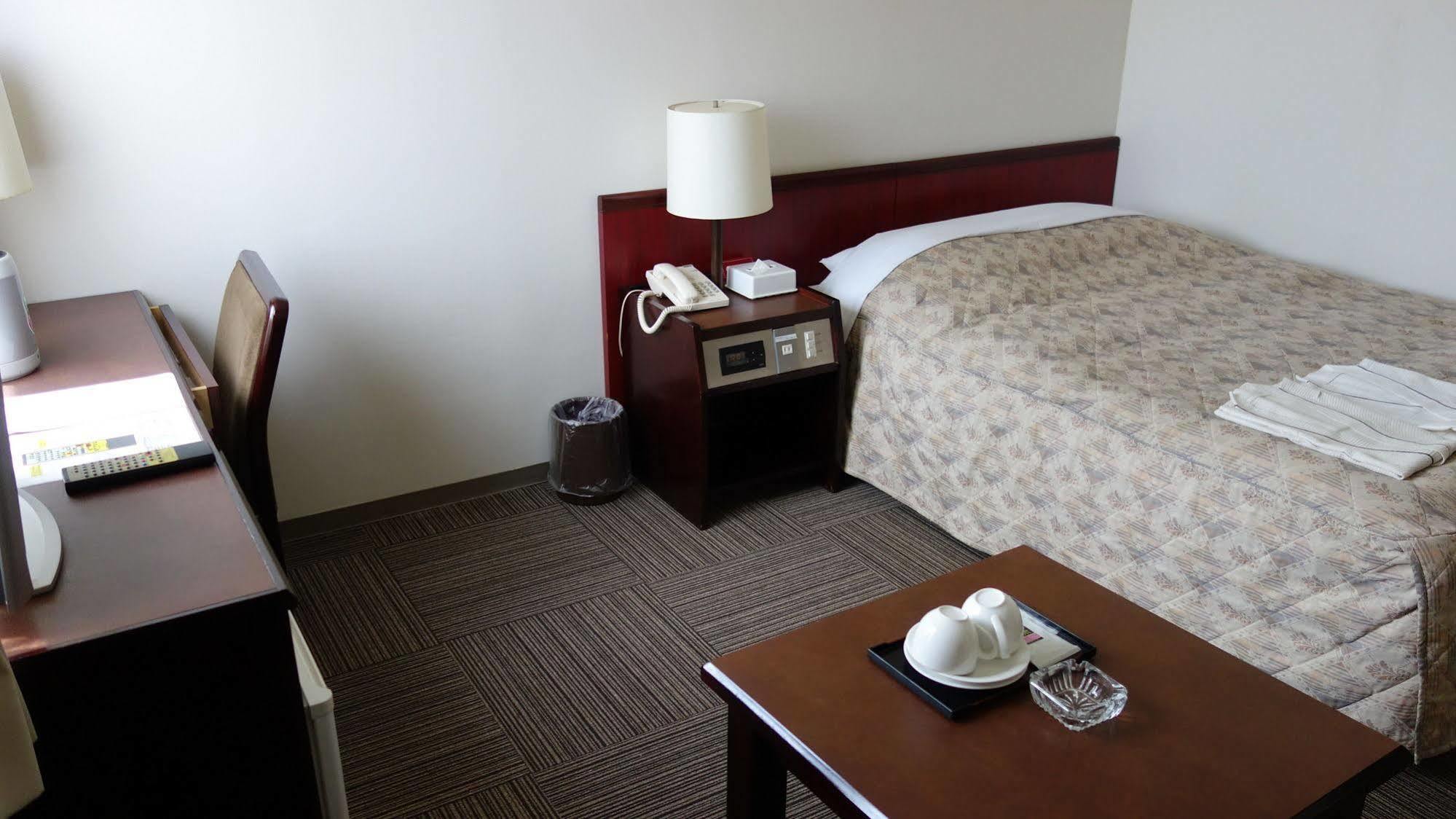 Hotel Green Park Sendai Buitenkant foto