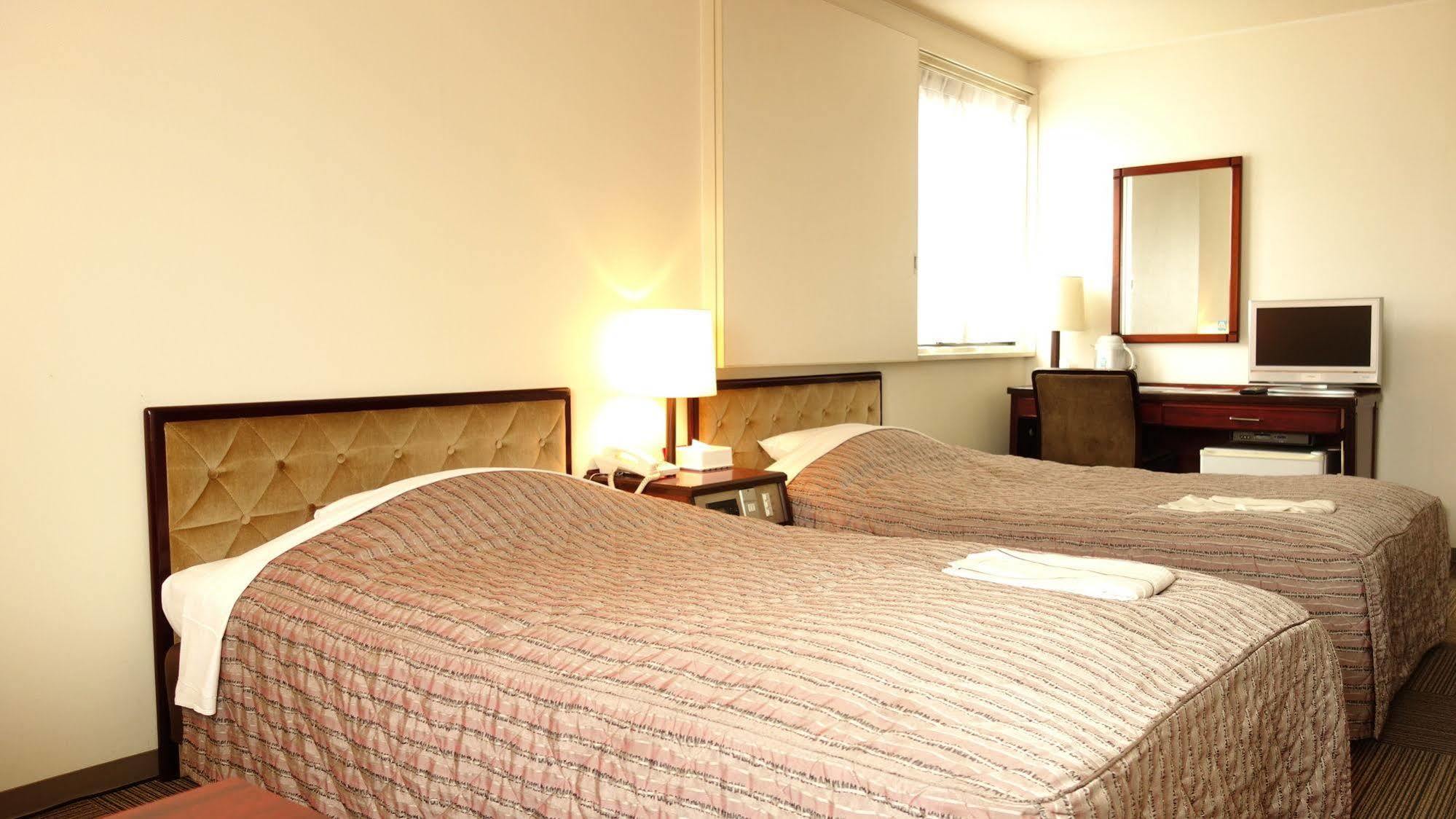 Hotel Green Park Sendai Buitenkant foto